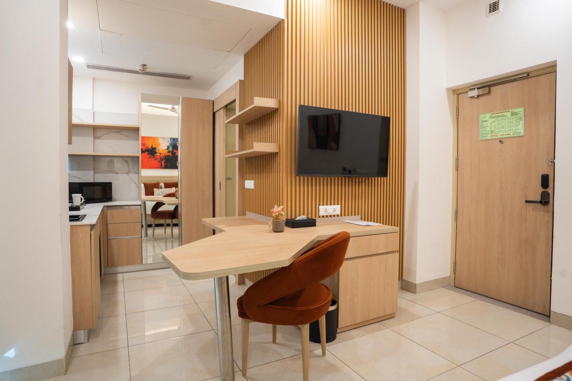 Ar Suites Klj Square Gurgaon Exterior foto