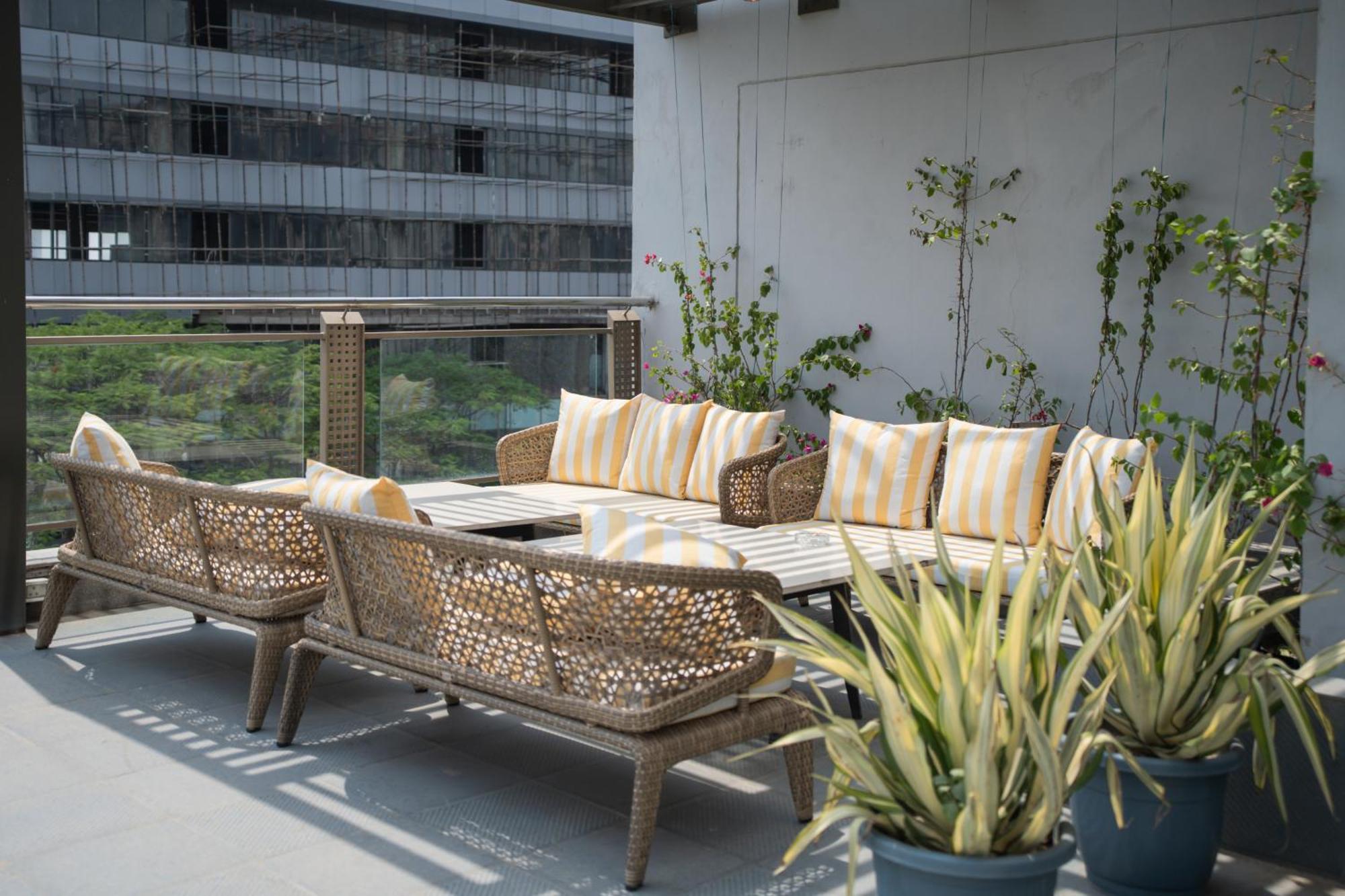 Ar Suites Klj Square Gurgaon Exterior foto